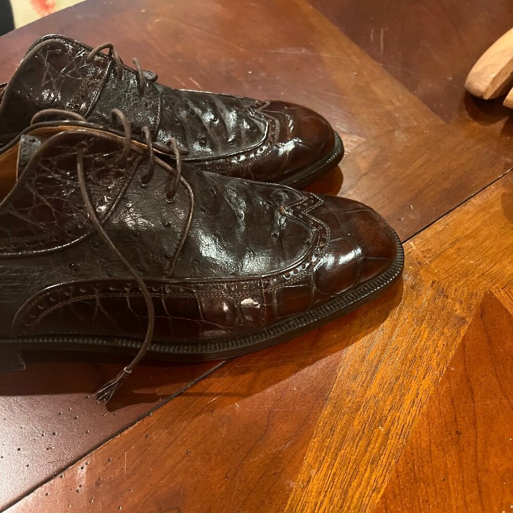 Brown Alligator and Ostrich Quill dress shoes. Size 11